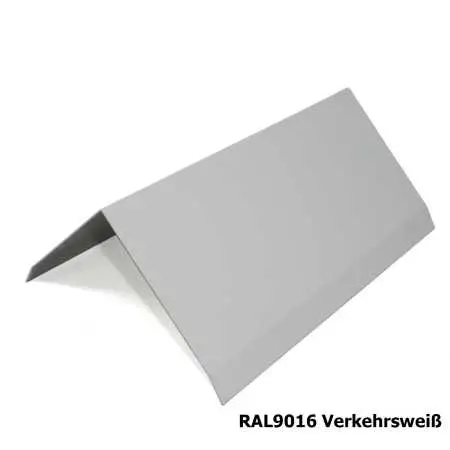 Firstblech auf Maß aus Aluminium, beschichtet in RAL weiß