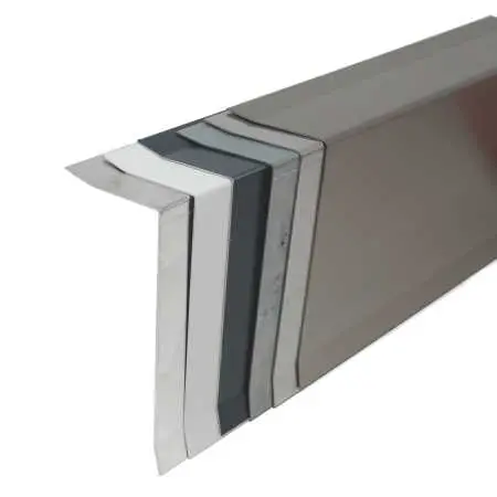 Ortgangblech für Flachdach auf Maß aus Edelstahl K240 geschliffen, verzinktem Stahlblech, Titanzink, Kupfer oder Aluminium, natur oder beschichtet in RAL verkehrsweiß oder anthrazitgrau