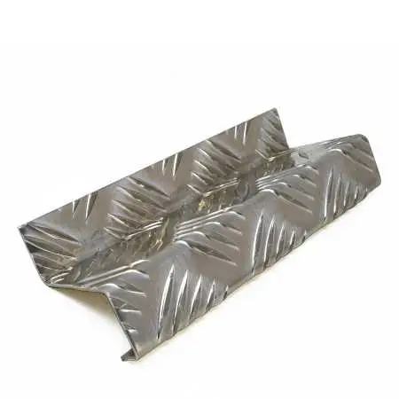 Z-Profil mit Rückkantung aus Riffelblech 2,5/4,0 mm in Quintettprägung