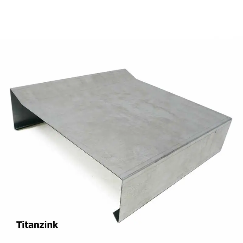 Mauerabdeckblech Typ B mit kleiner Aufkantung, aus Titanzink