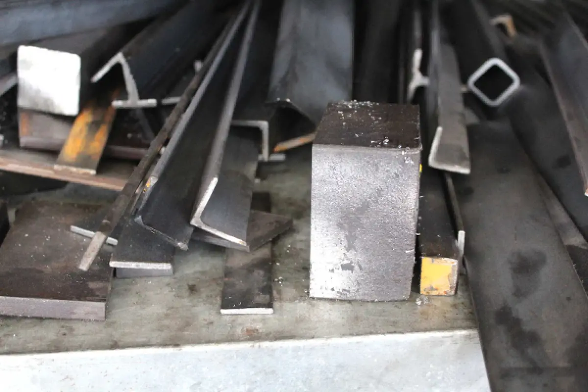 Reststücke Stahlprofile