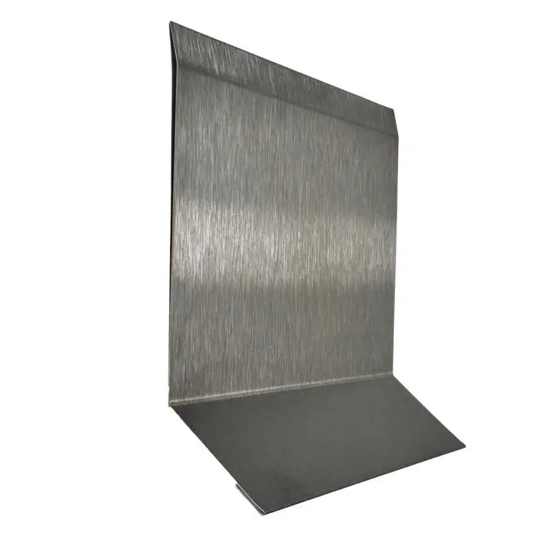 Brustblech aus Edelstahlblech K240 geschliffen