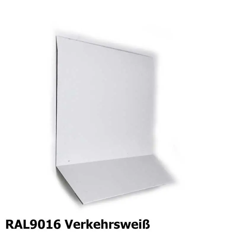 Brustblech aus Aluminiumblech in RAL9016 - Lackierung, Verkehrsweiß