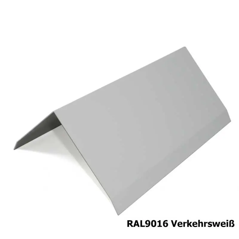 Firstblech auf Maß aus Aluminium, beschichtet in RAL weiß