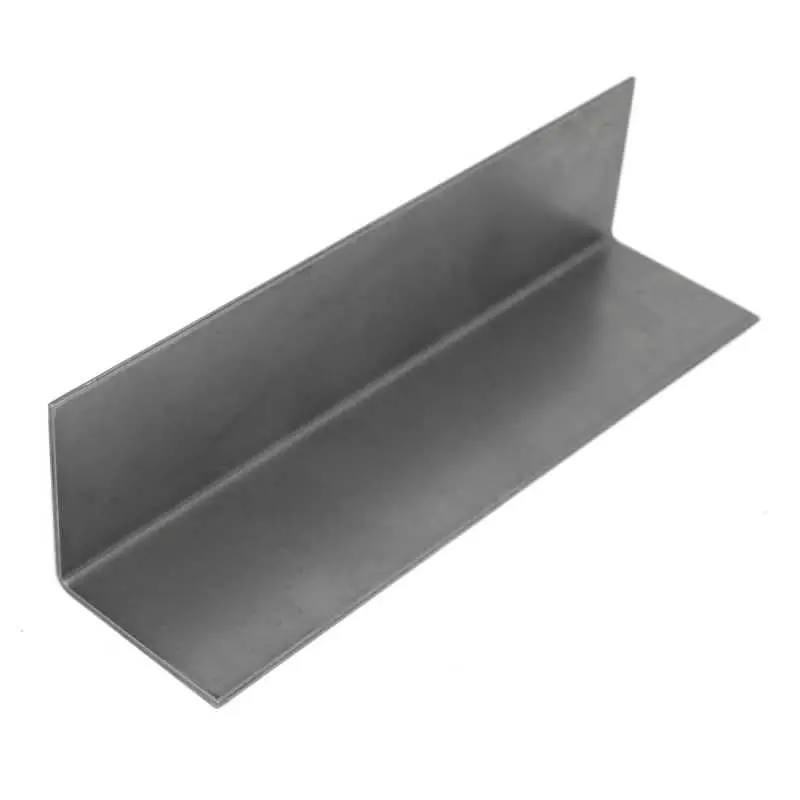 Handgekantete L-Profile aus rohem Stahlblech S235JR, 4 mm