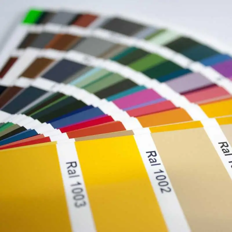 Symbolbild für Wandhalter in RAL-Farben pulverbeschichtet