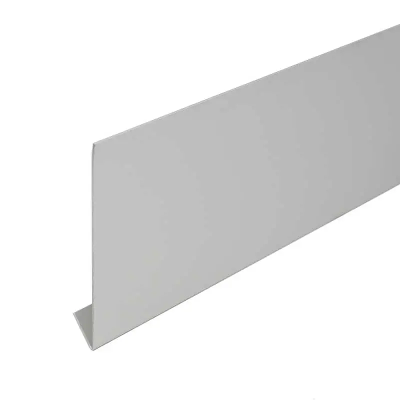 Stirnbrettblende L-Form auf Maß aus Aluminium, beschichtet in RAL weiß