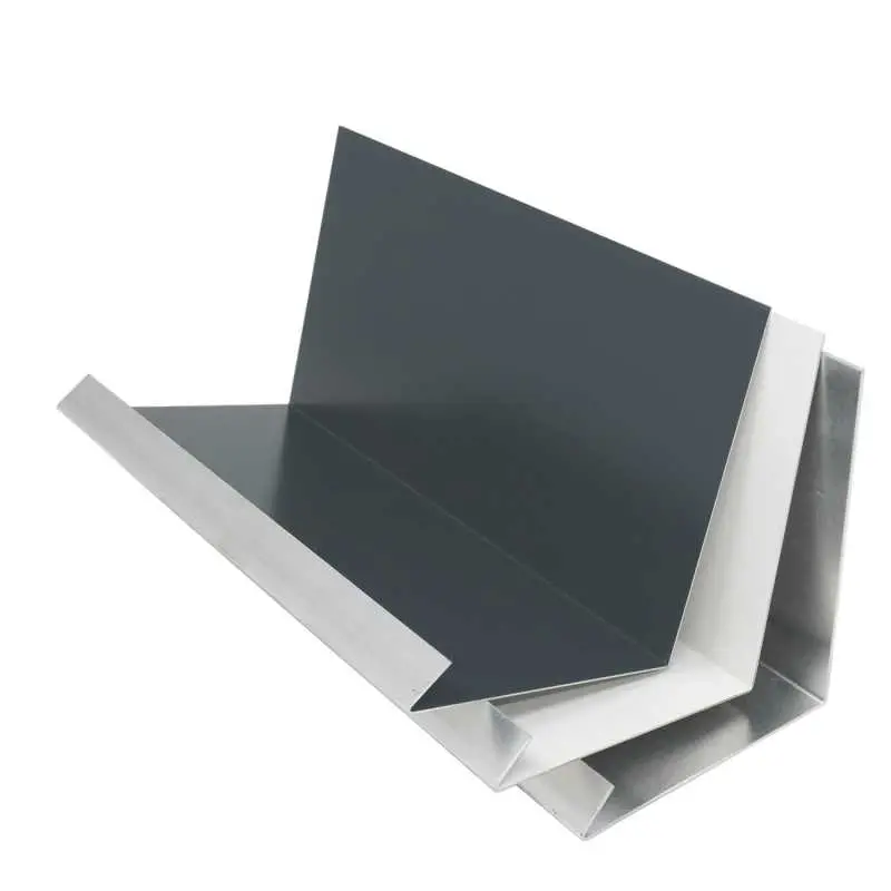 Wandanschlussblech aus Aluminium, roh oder beschichtet in RAL weiß oder anthrazit nach Maß