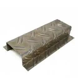 Hutprofil aus 1,5 / 2,0 mm Aluminium - Riffelblech